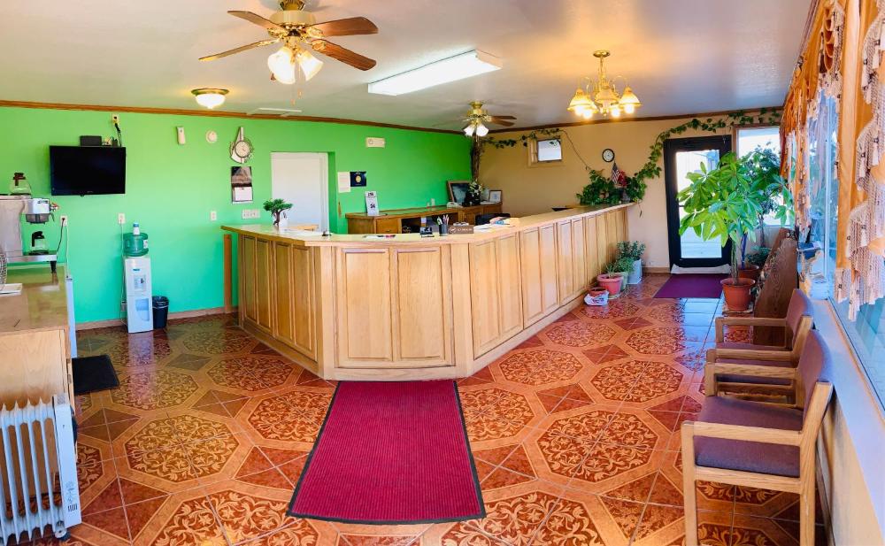 Thunderbird Inn